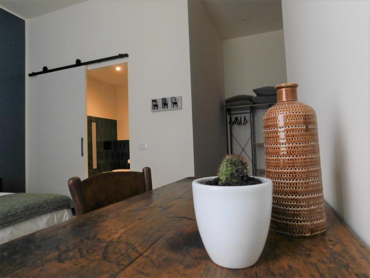 Piumaviola Beds & Apartments Парма Екстериор снимка