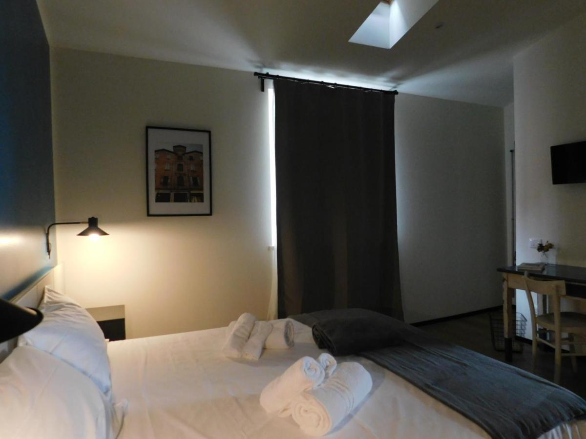 Piumaviola Beds & Apartments Парма Екстериор снимка