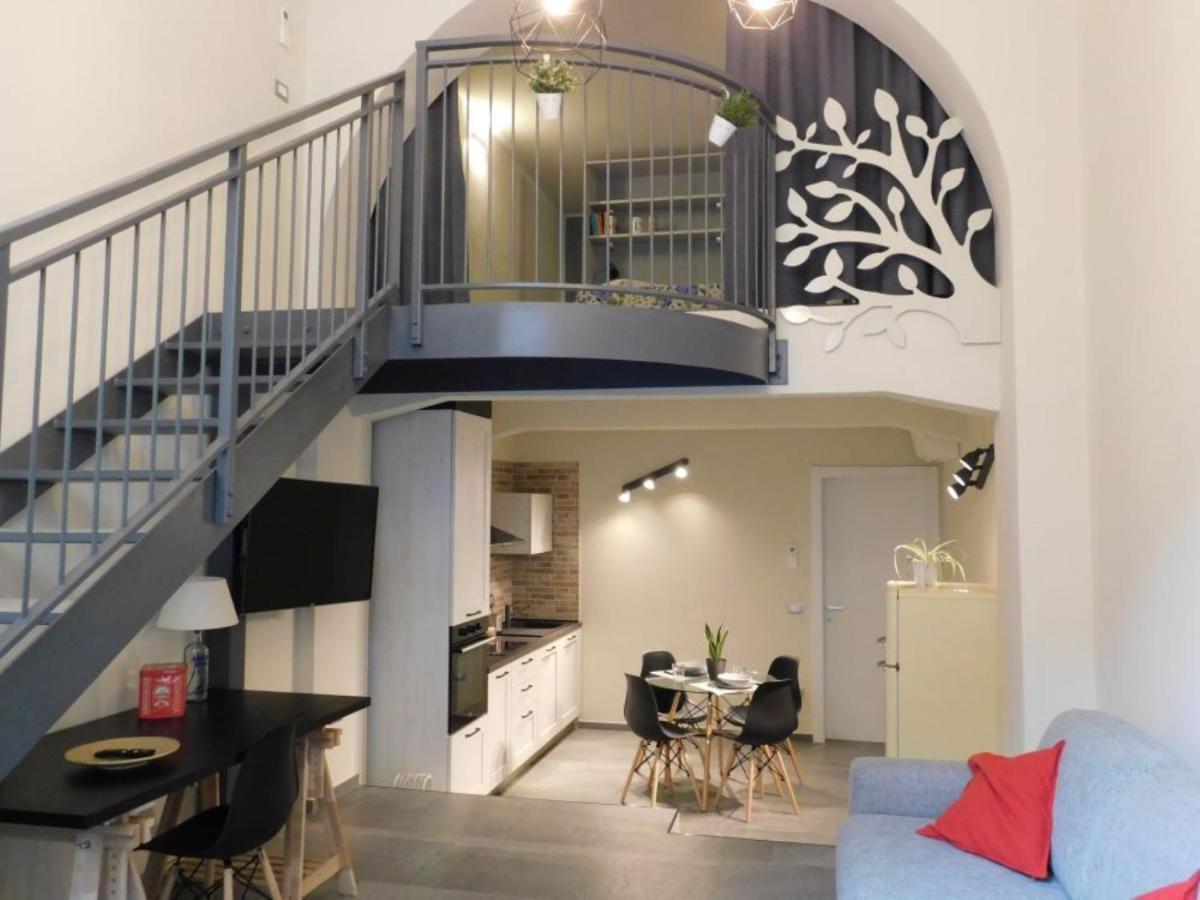 Piumaviola Beds & Apartments Парма Екстериор снимка