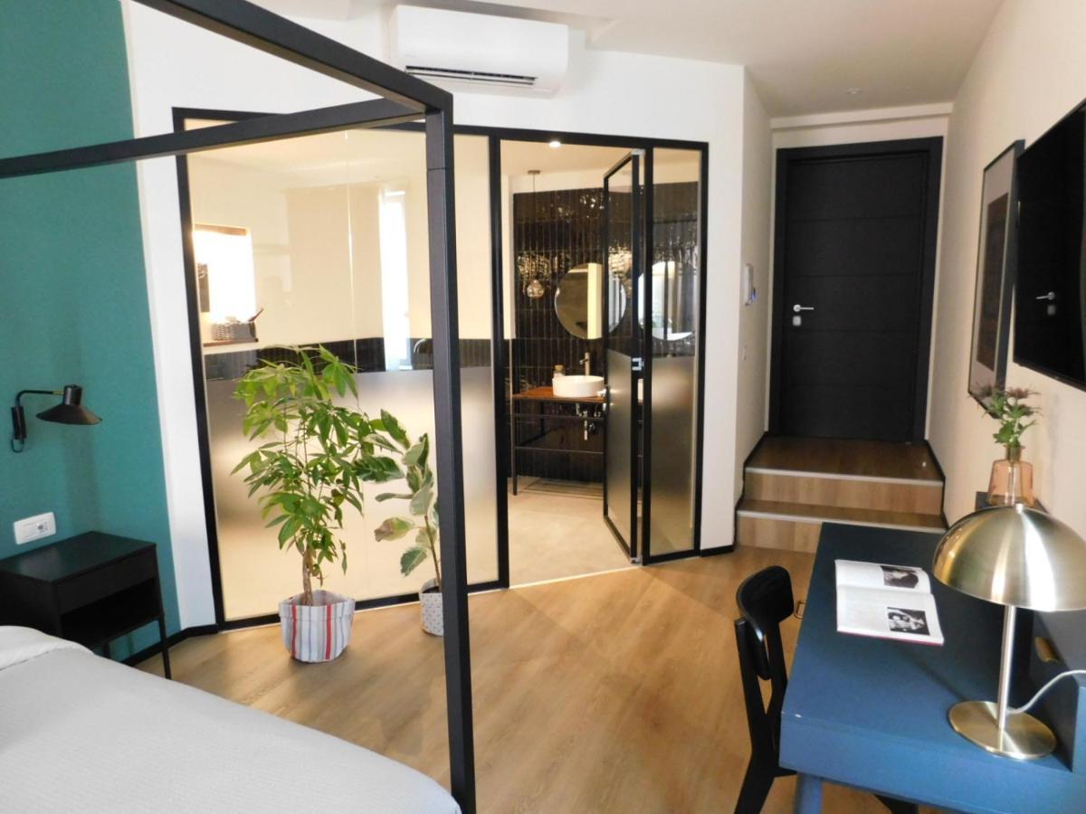 Piumaviola Beds & Apartments Парма Екстериор снимка
